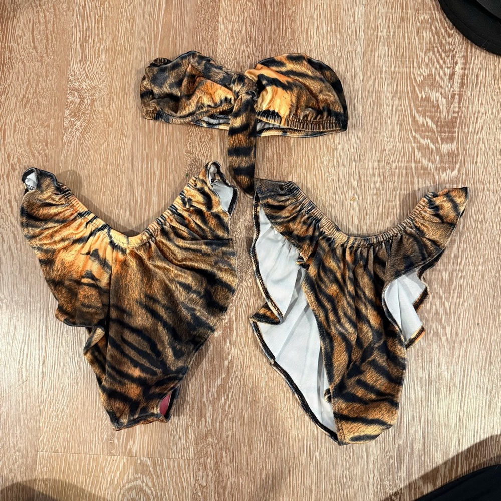 Handmade tiger rocker chick 80’s inspired lingerie set 
Brand new condition